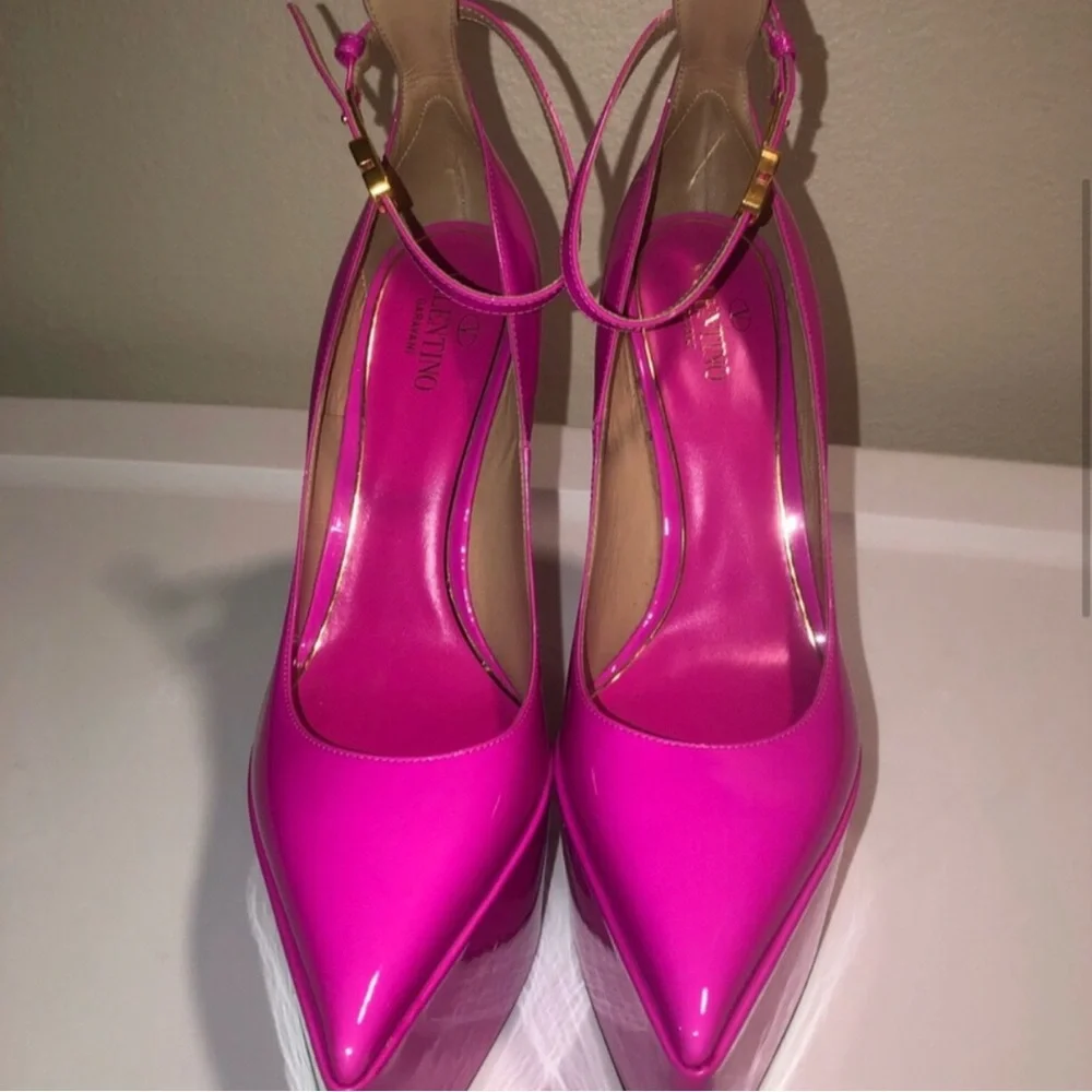 Valentino Garavani pink patent Tan Go platform pumps 38=8